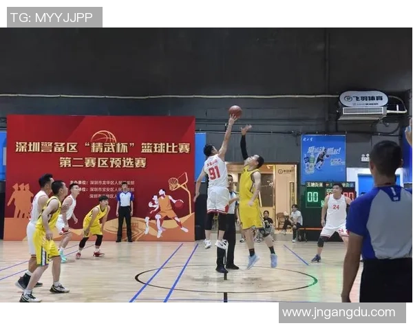深圳篮球队技术争议引发热议球迷与专家观点碰撞激烈